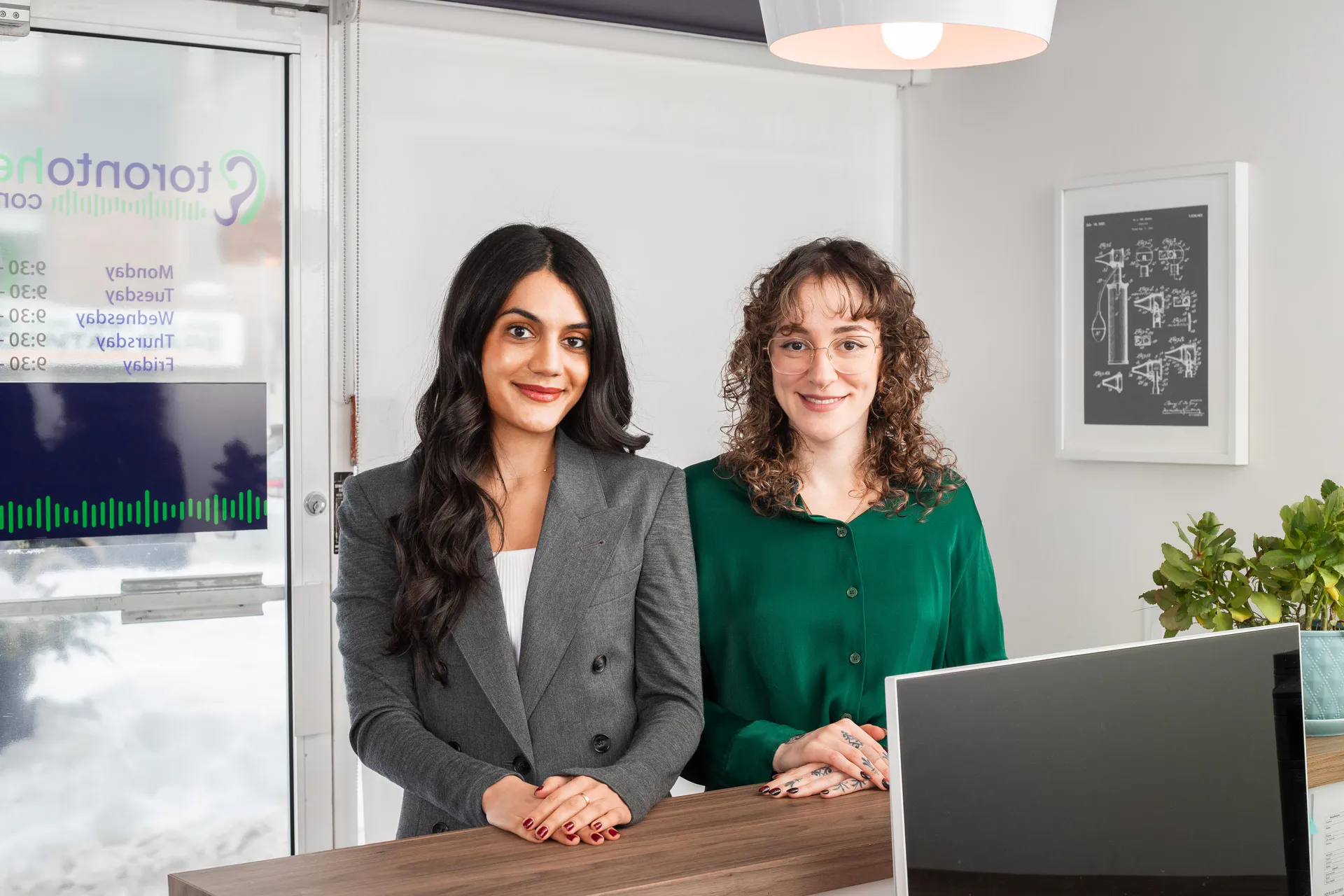 Toronto Hearing Consultants audiologists in clinic